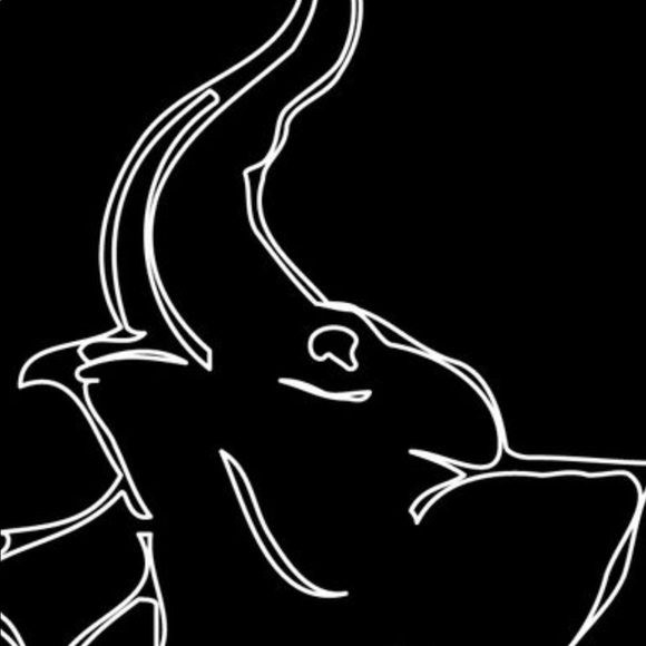 Meet your Posher, Karolina - Picture 1 of 1